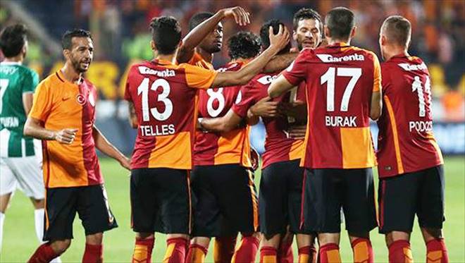Galatasaray`dan Rekor ve Kupalara  Devam