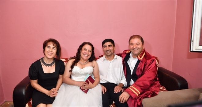 MS Hastası Genç Evlilik Hayali Mutlu Sonla Bitti 