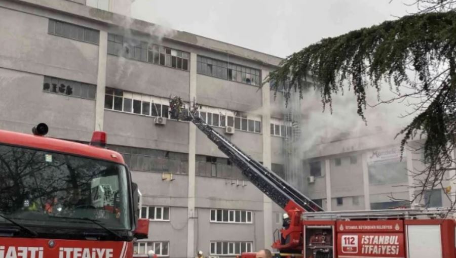Mobilya İmalethanesinde Korkutan Yangın