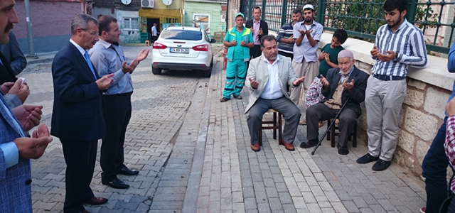Üsküdar Belediyesi En Zor Gününde Vatandaşın Yanında 
